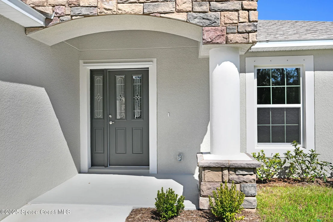 Photo of 1089 Savery Road