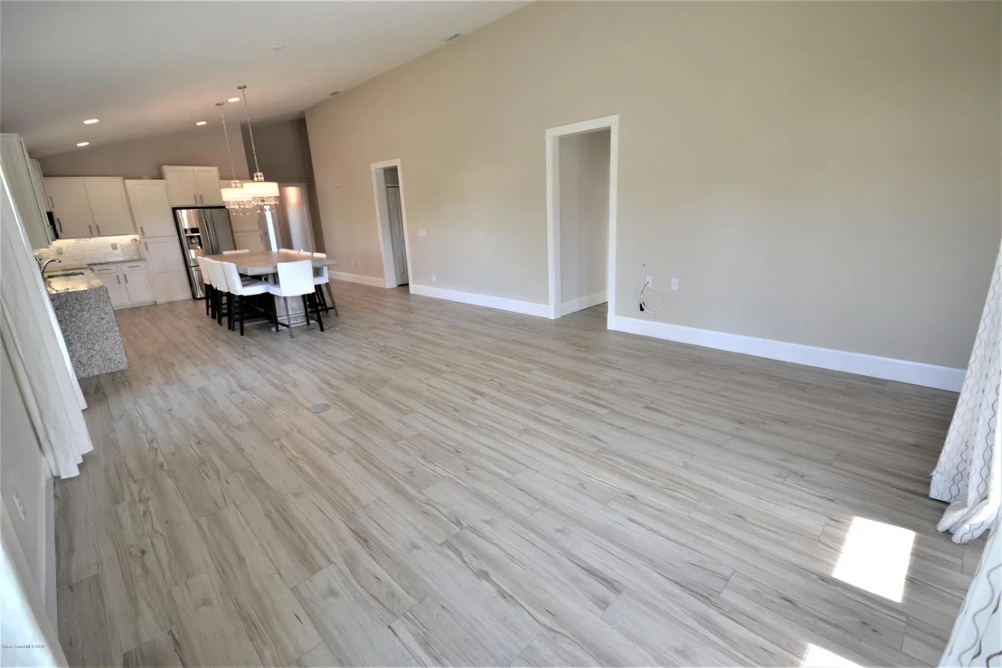 Photo of 960 Fiddleleaf Circle
