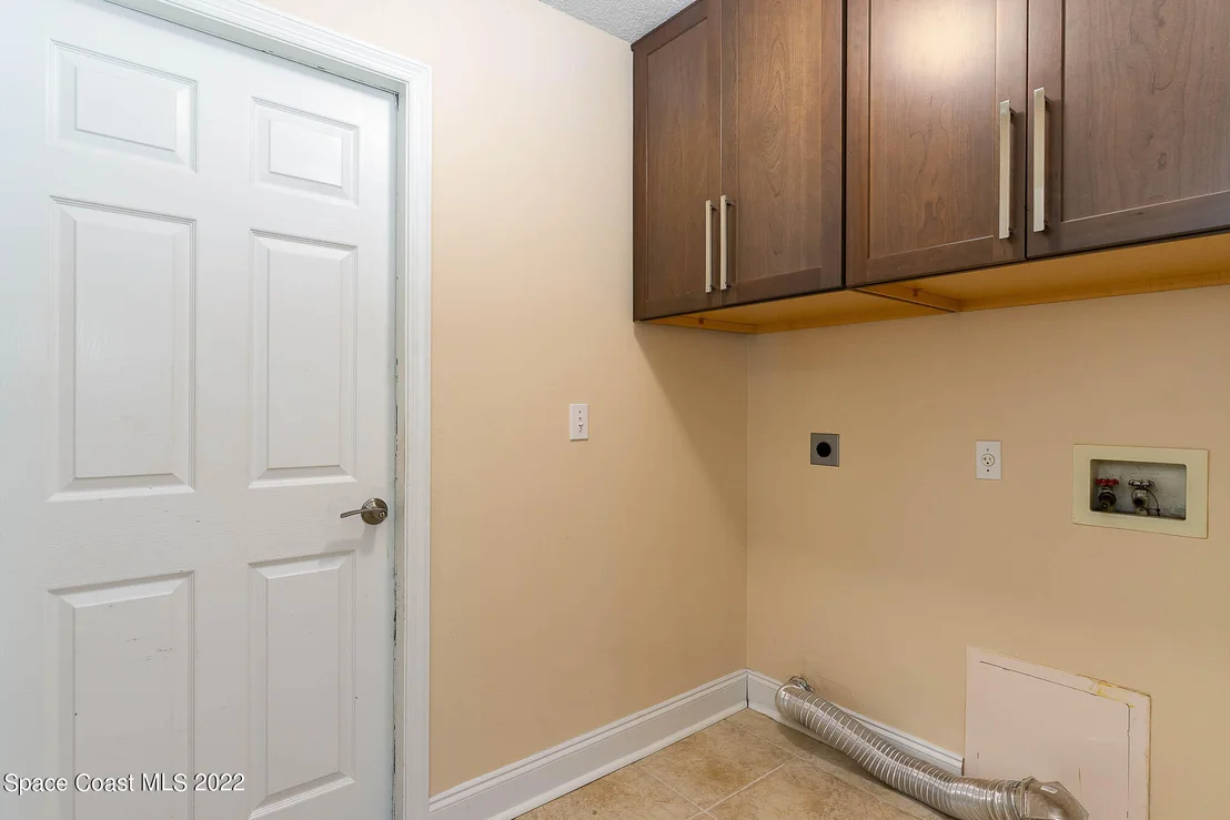 Photo of 6573 Sheridan Road