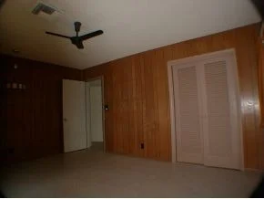 Photo of 1105 S Riverside