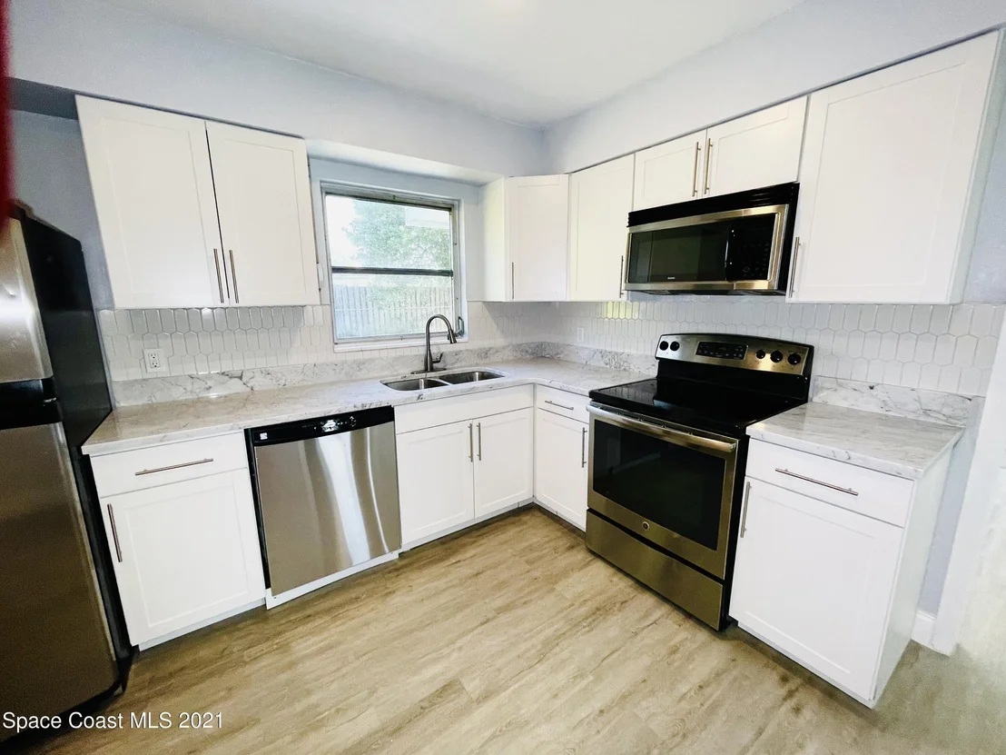 Photo of 996 Nicklaus Drive
