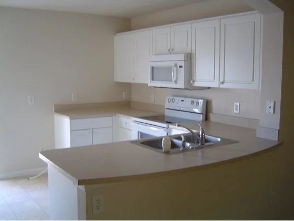 Photo of Unit 104 at 1035 Luminary