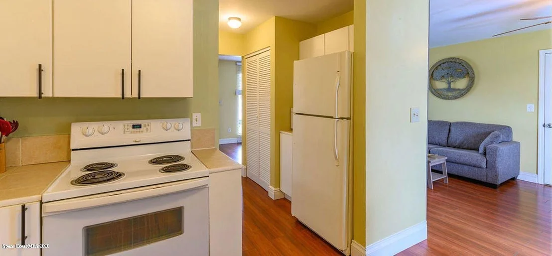 Photo of 981 NE Jersey Lane NE