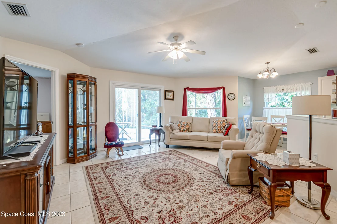 Photo of 615 Sedgewood Circle