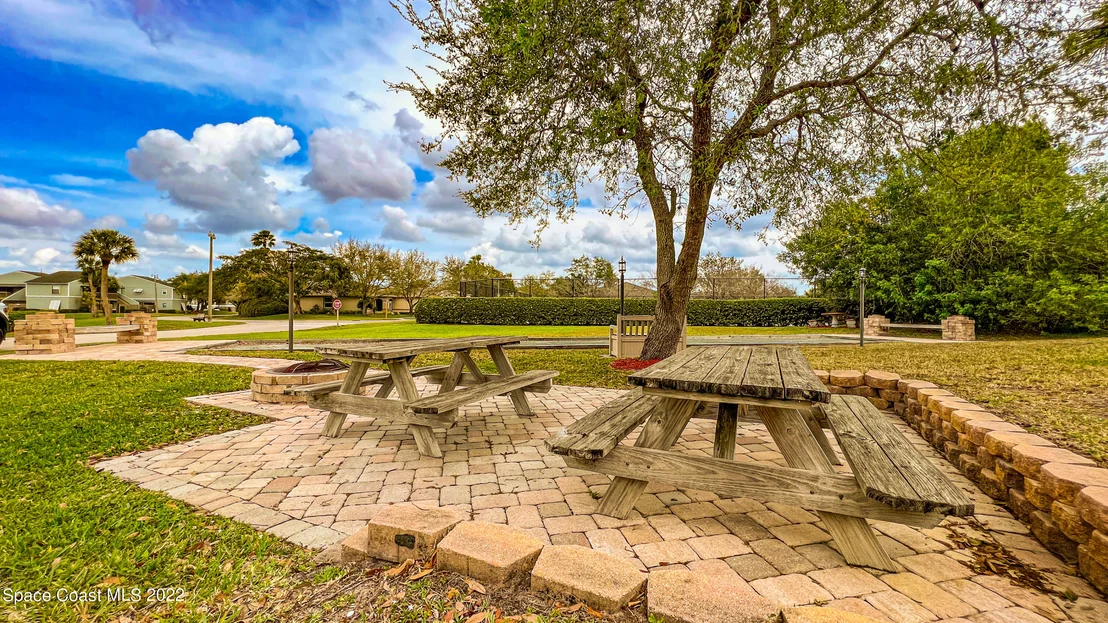Photo of 1435 Tradewinds Way