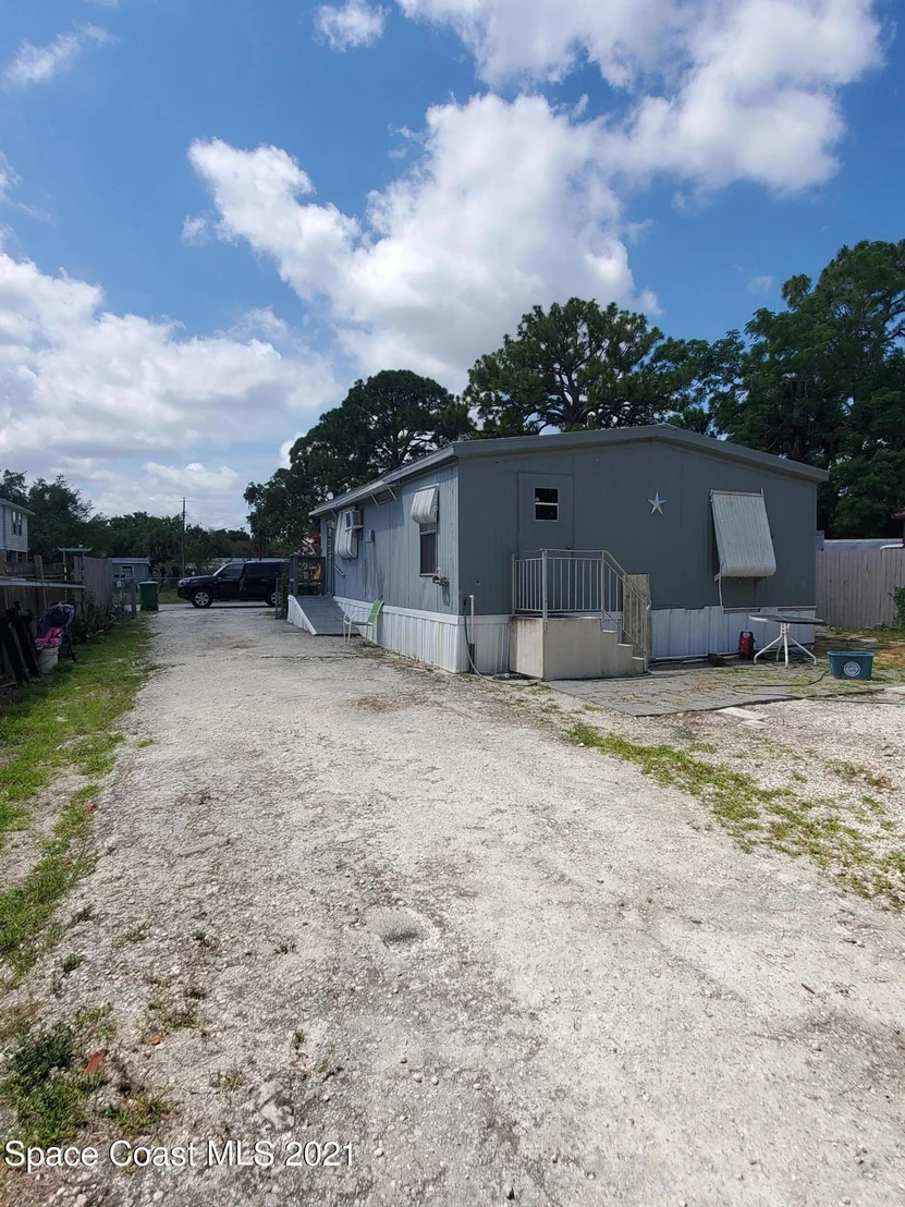 Photo of 313 Booth Street