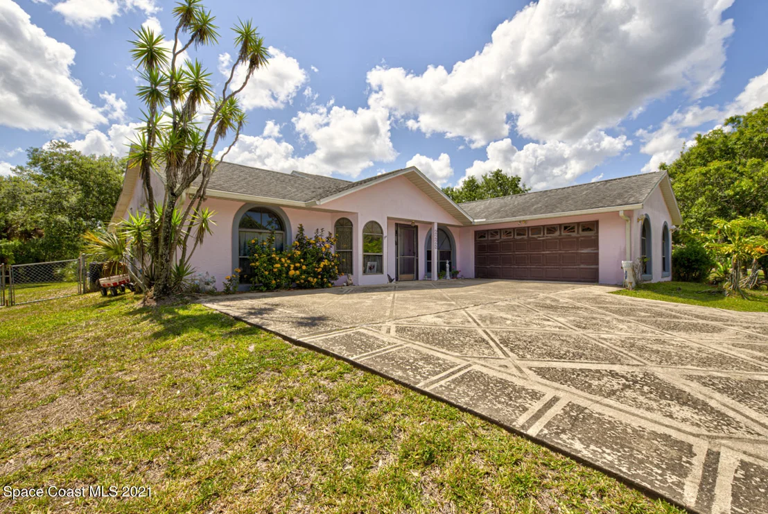 Photo of 2225 Corey Road