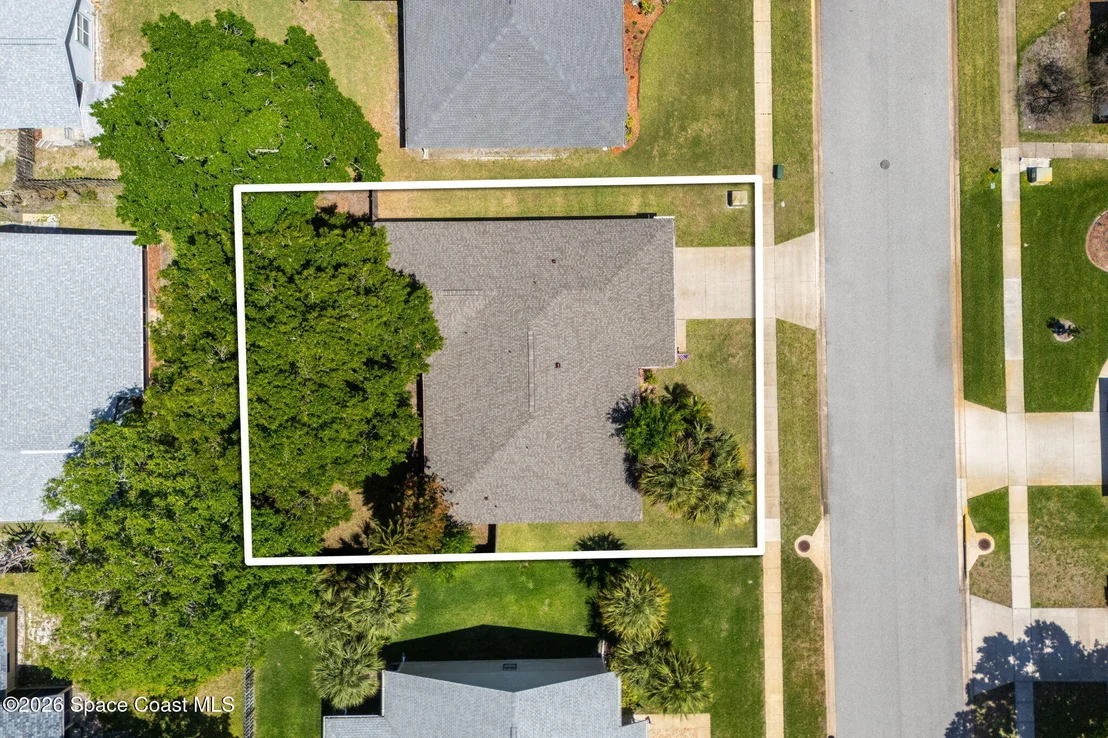 Photo of 950 Whisperpine Drive