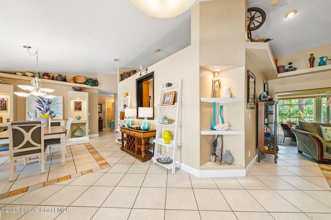Photo of 1851 Timbers West Boulevard