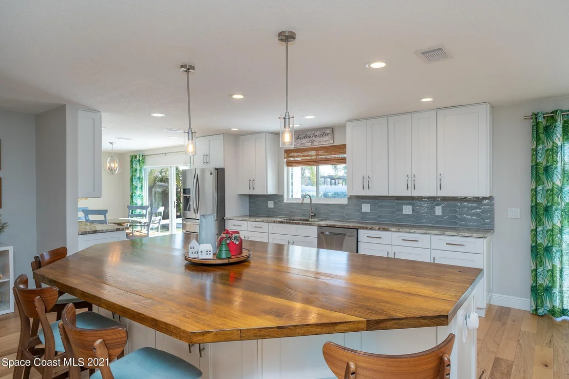 Photo of 203 Sand Pine Road