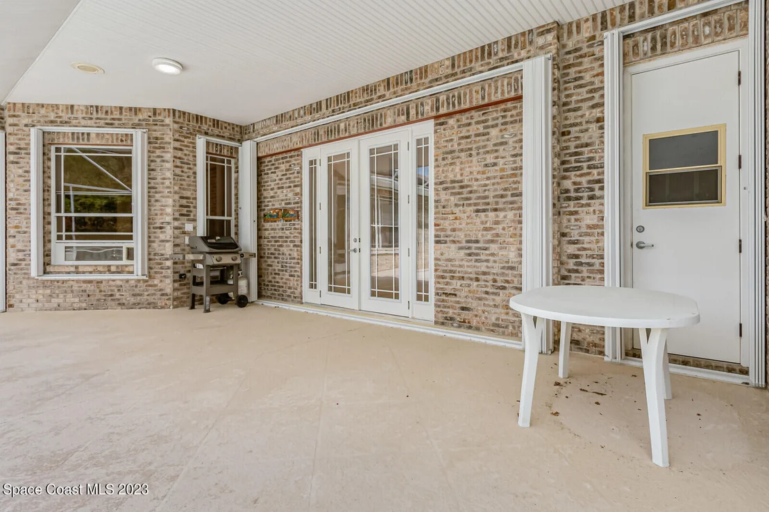 Photo of 2880 Grant Road