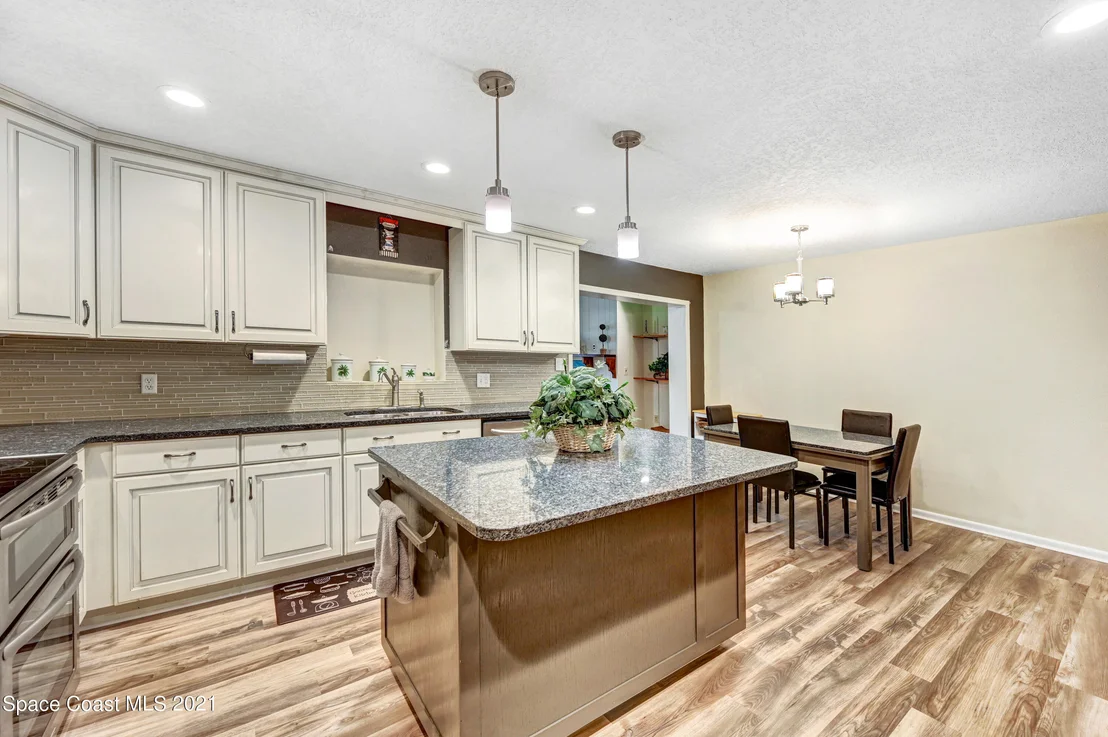 Photo of 2533 Meadow Lane