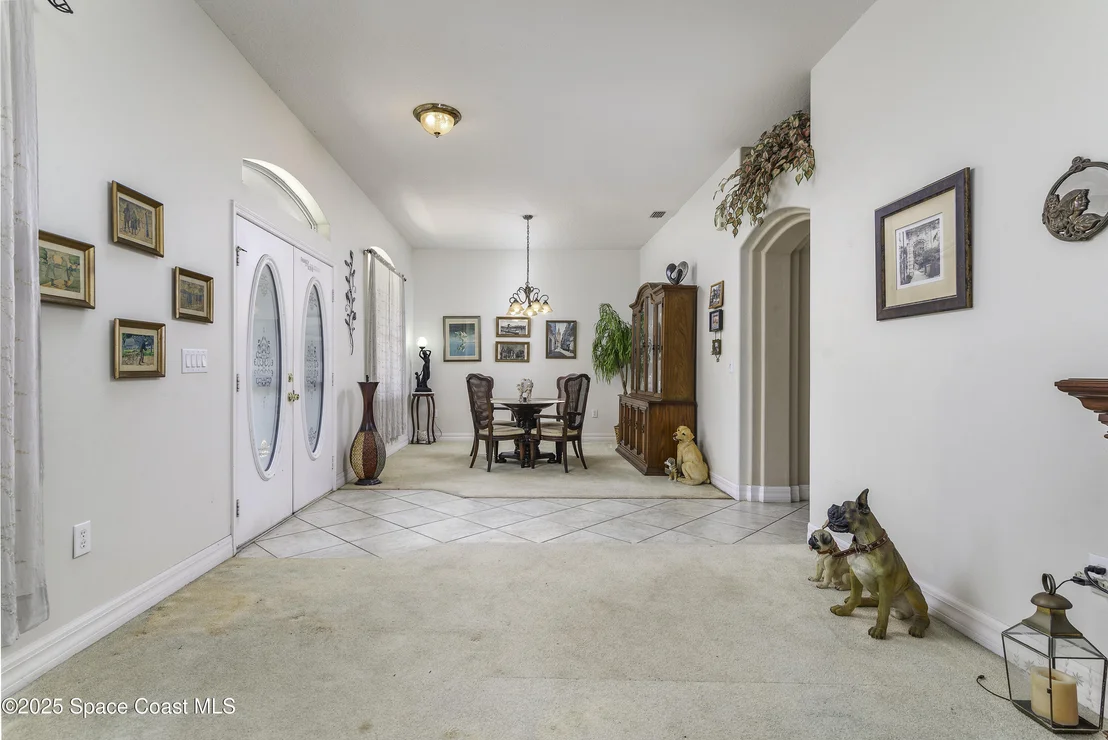 Photo of 386 Valencia Road