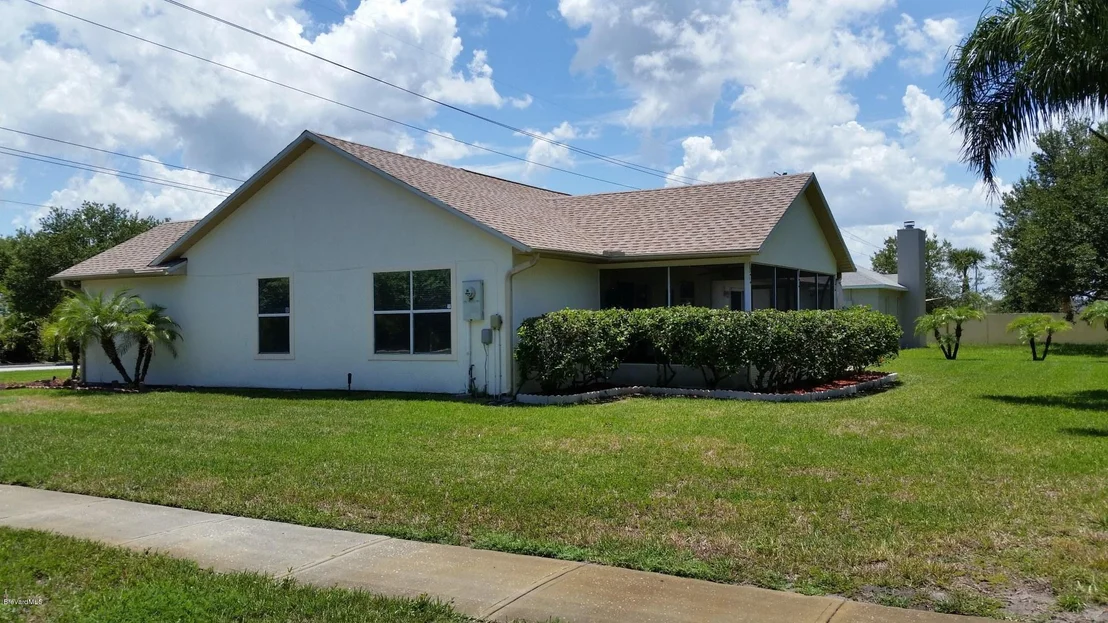 Photo of 2141 Lansing Street