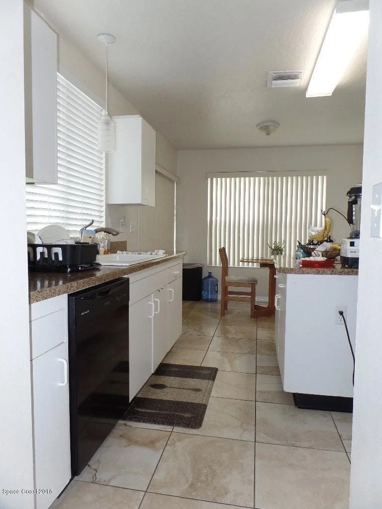Photo of 1109 Goldenrod Circle NE