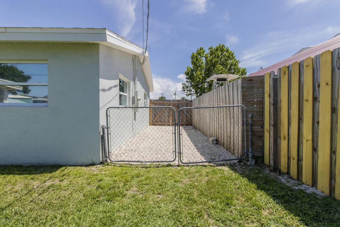 Photo of 2732 Locksley Road