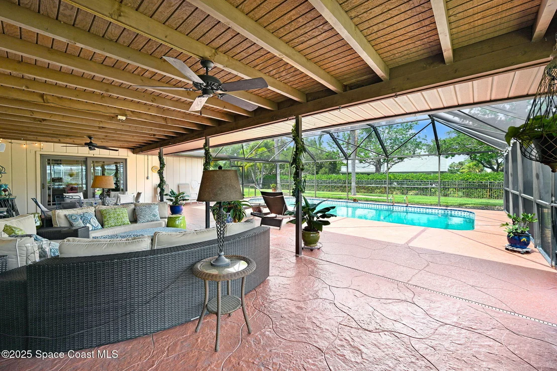 Photo of 847 Kerry Downs Circle