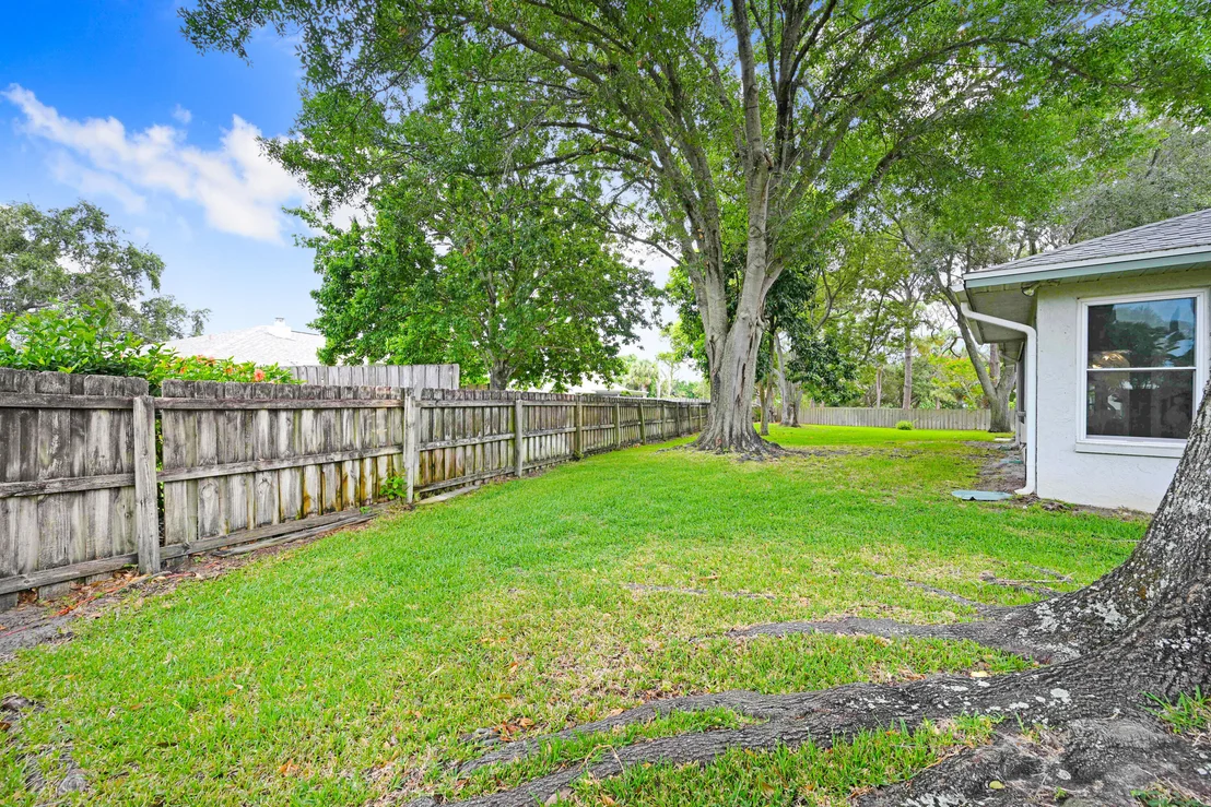 Photo of 1214 Foxfire Court