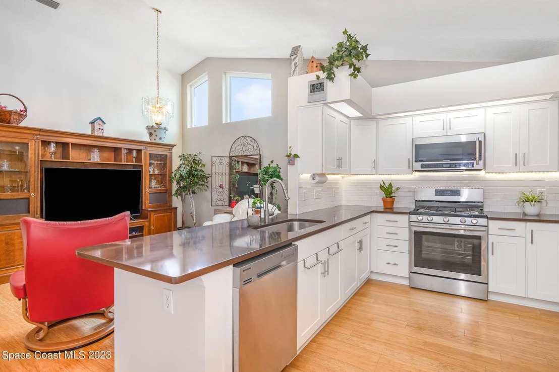 Photo of 1713 Independence Avenue