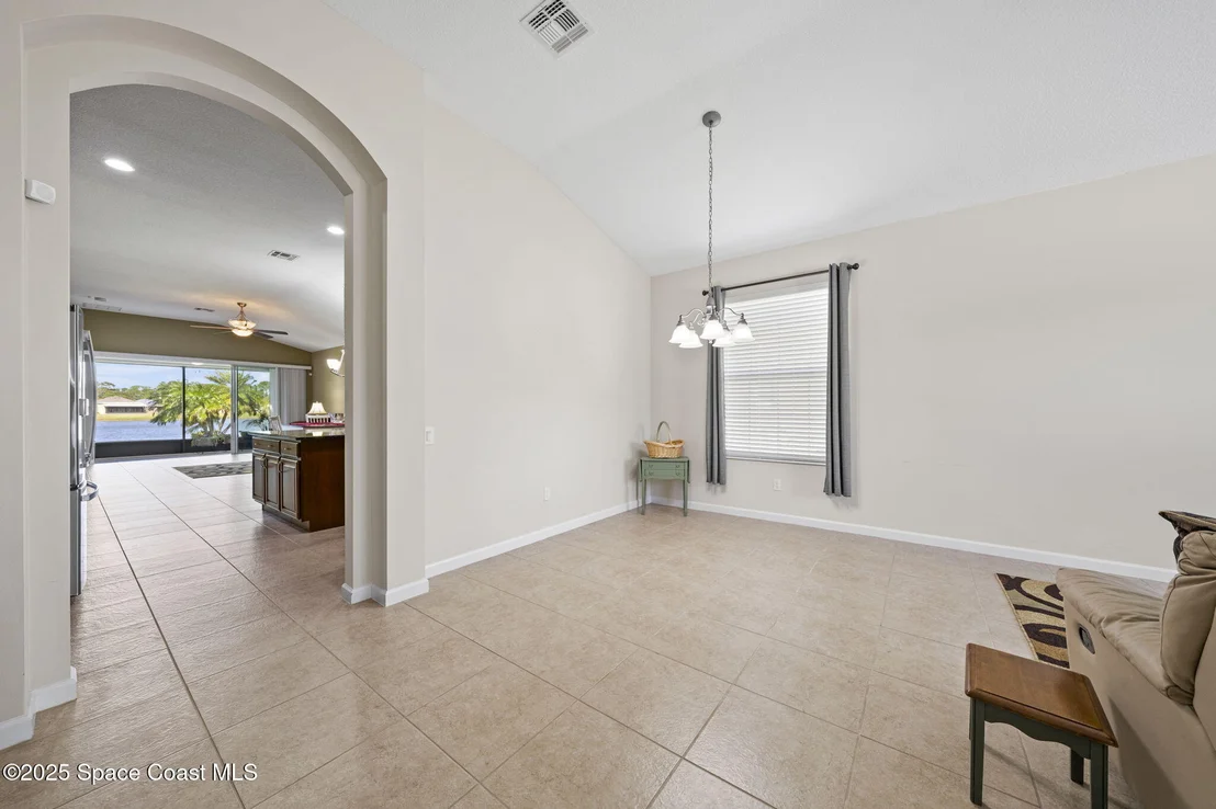 Photo of 1327 Dittmer Circle SE