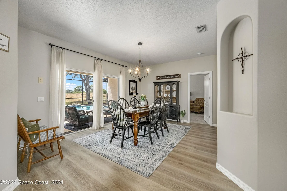 Photo of 1948 Windbrook Drive