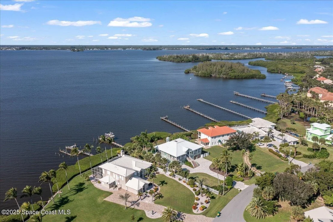Photo of 182 Bayshore Drive