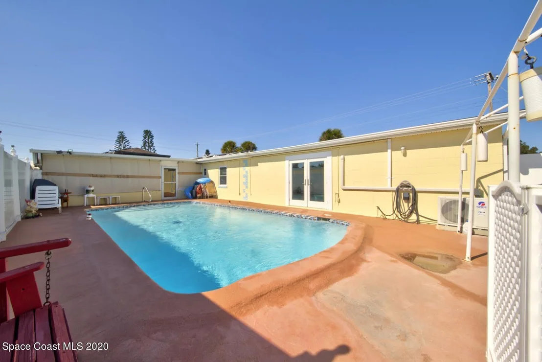 Photo of 301 Orchid Boulevard