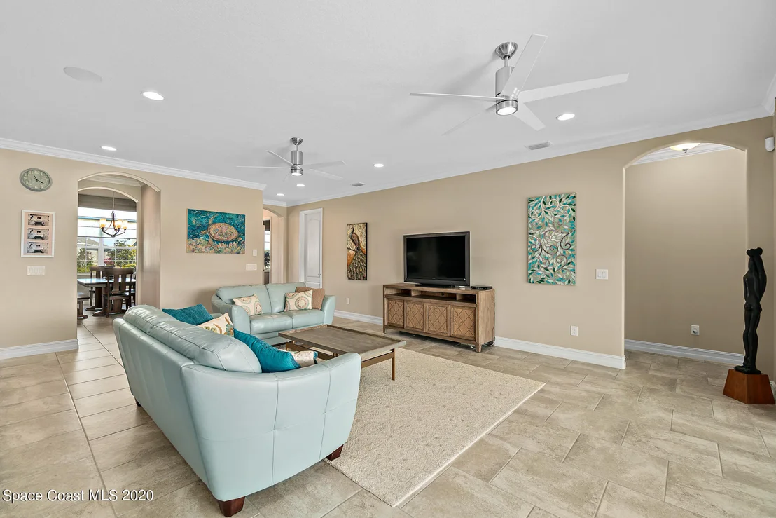 Photo of 7684 Poulicny Lane