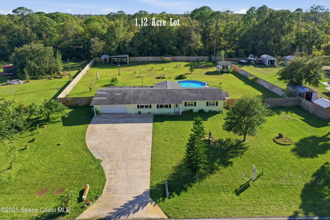 Photo of 3929 Burkholm Road