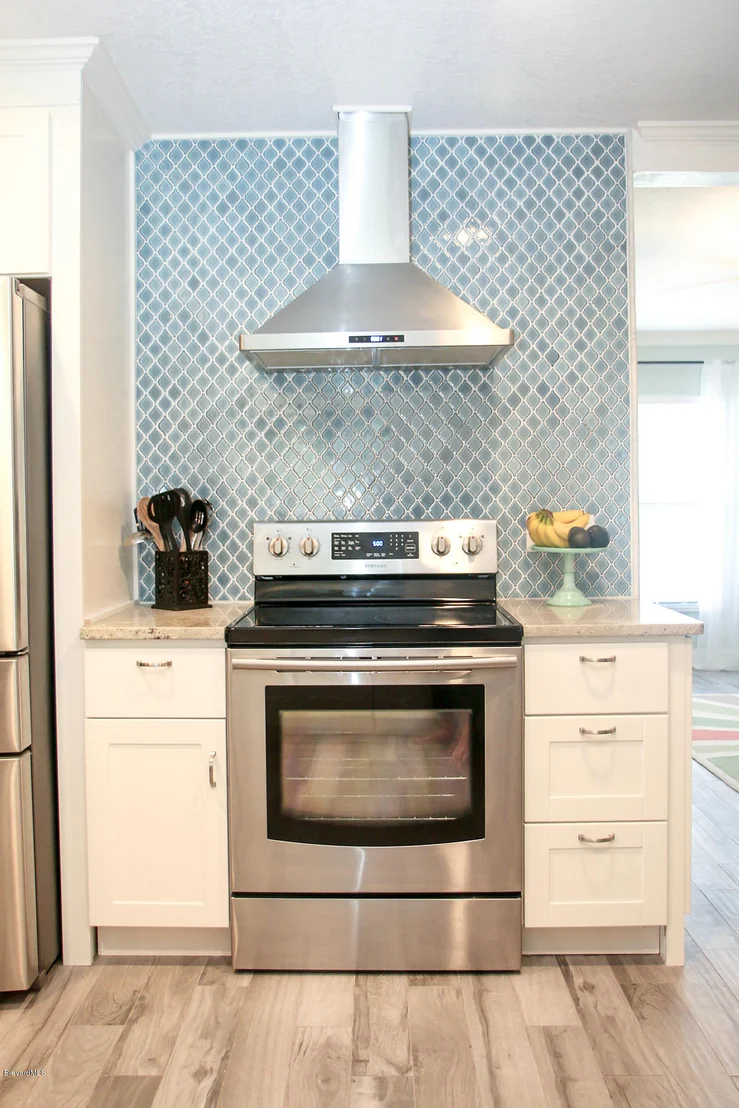 Photo of 595 Deerfield Drive