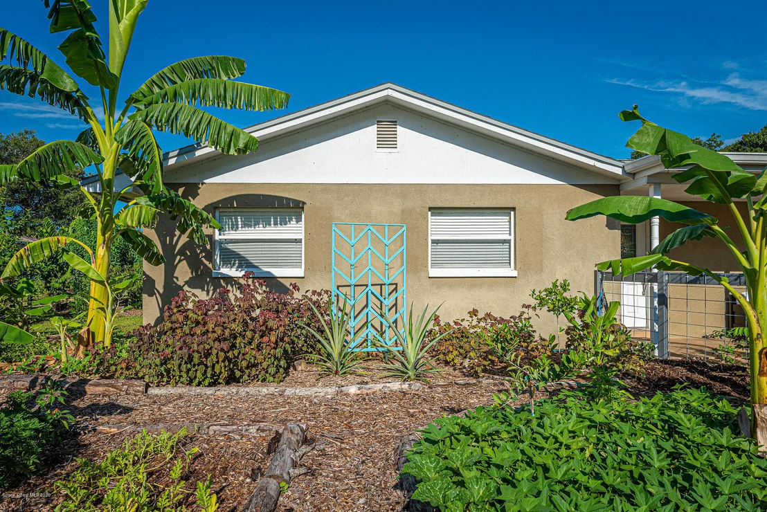 Photo of 2622 Diplomat Drive