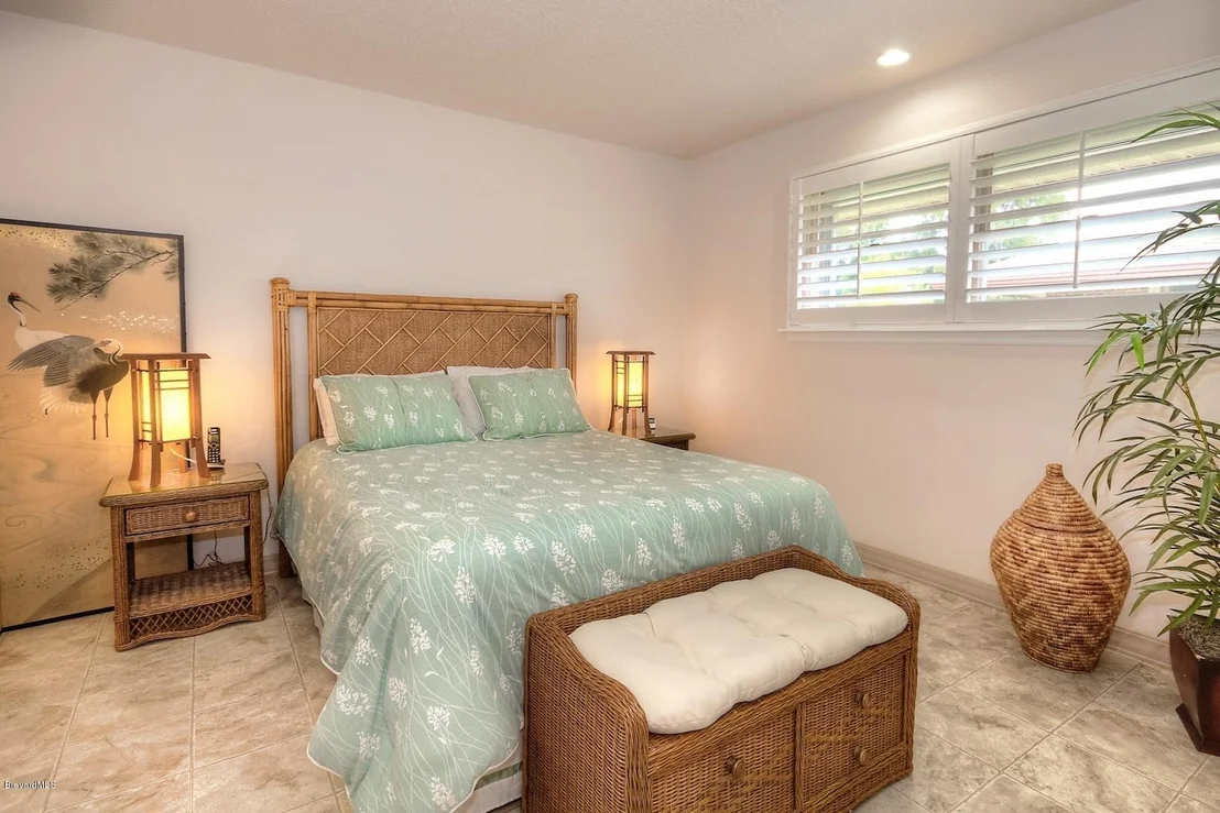 Photo of 212 Chalet Avenue