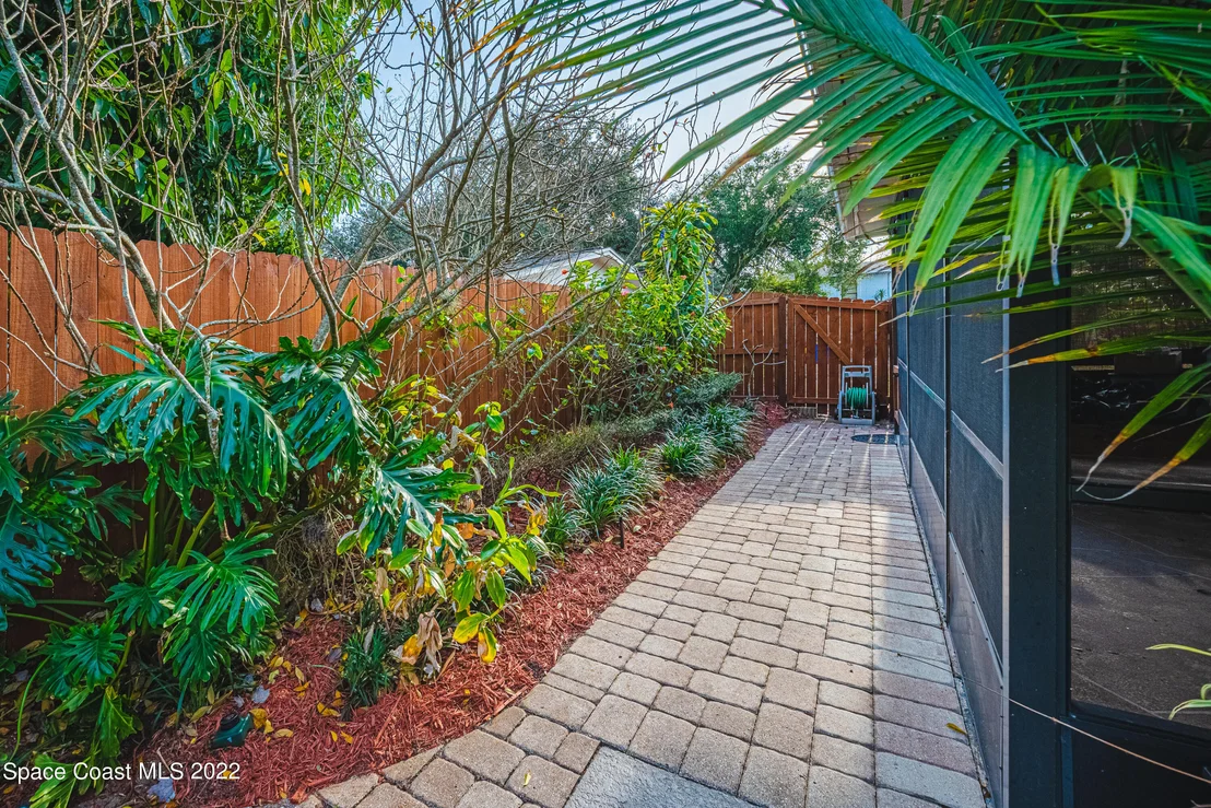 Photo of 30 Scott Lane