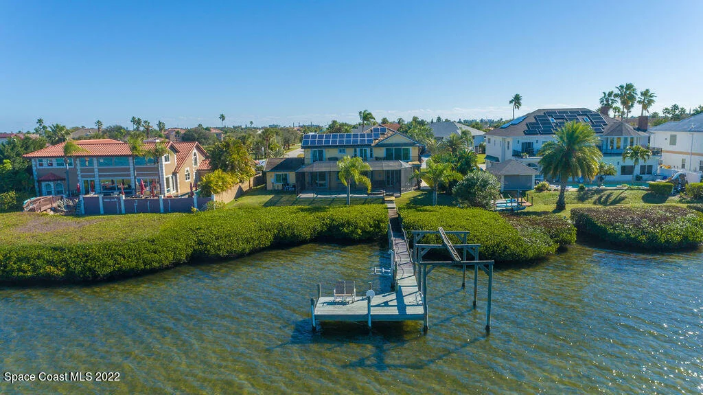 Photo of 460 Lanternback Island Drive