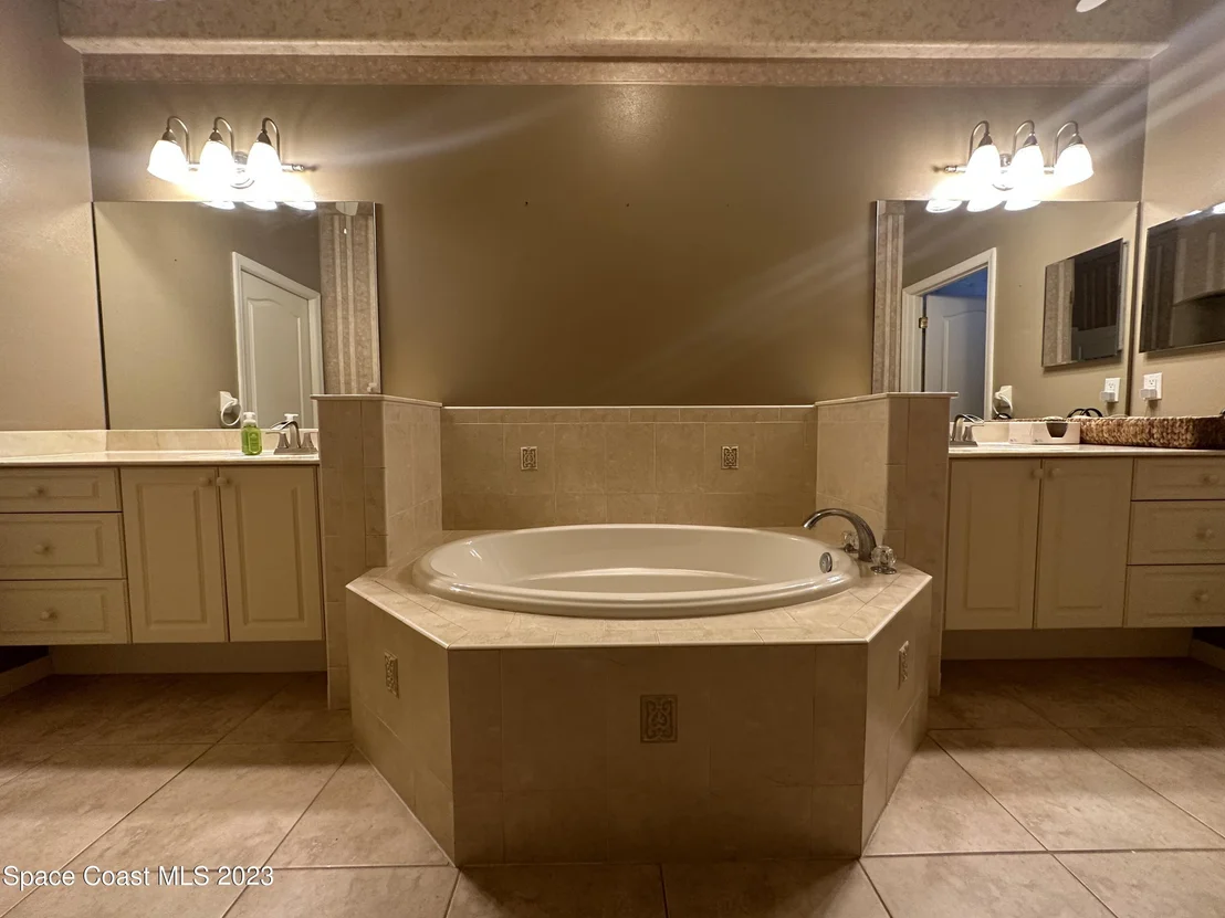 Photo of 4200 Aberdeen Circle