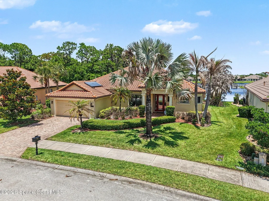 Photo of 1502 Tralee Bay Avenue