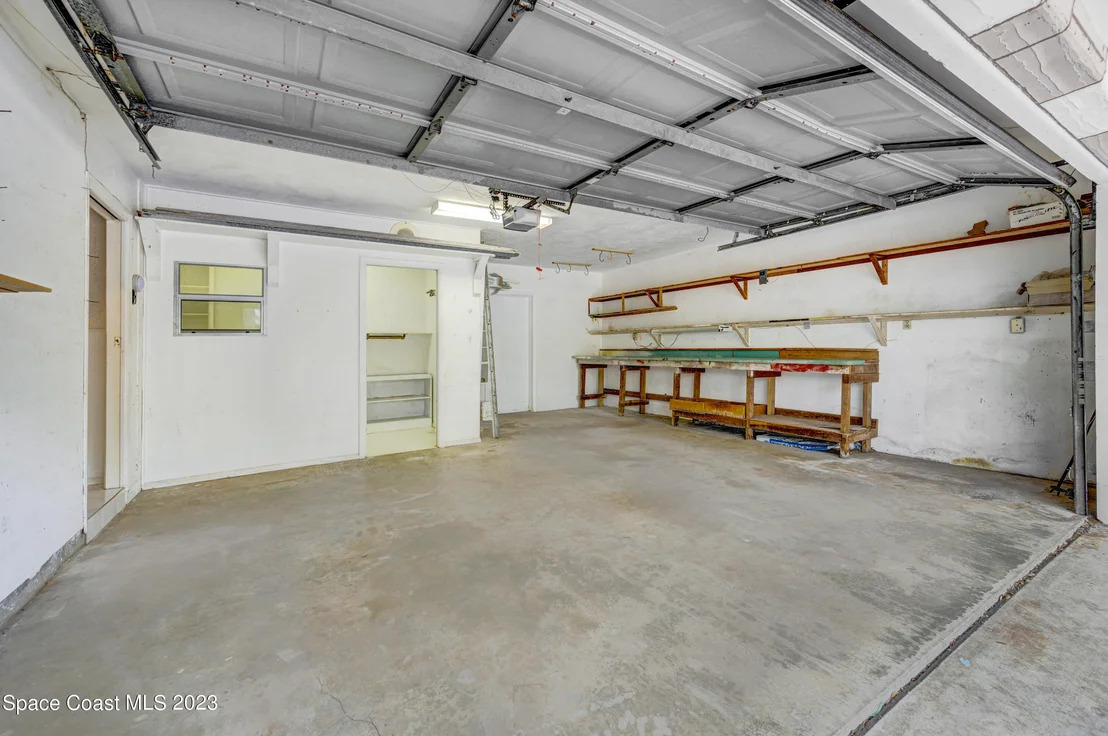 Photo of 3577 N Sylvan Lane