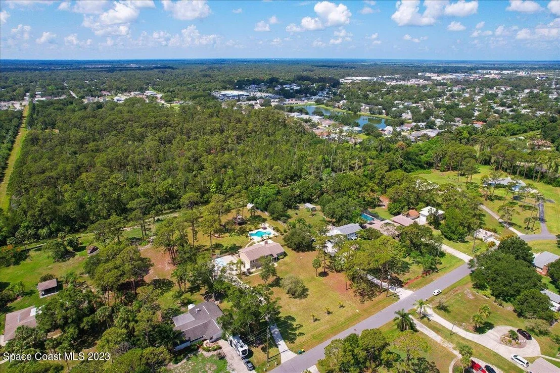 Photo of 8615 Sylvan Drive
