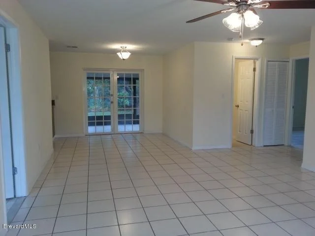 Photo of 6790 Sandhill Drive