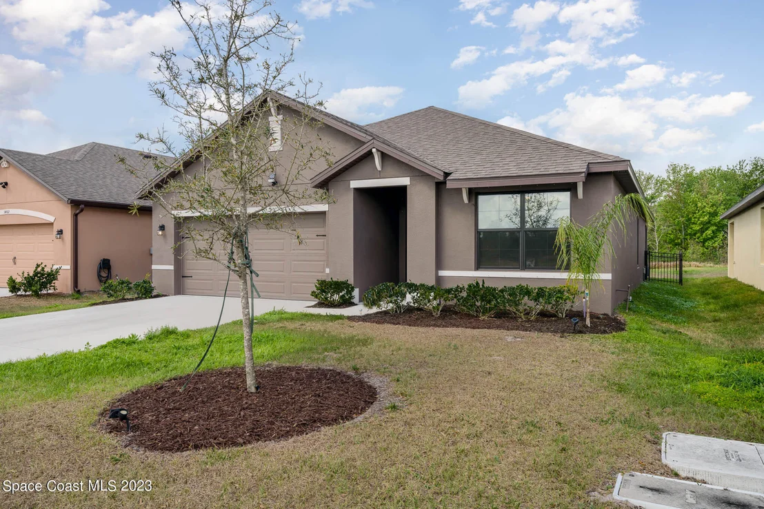 Photo of 3412 Indian River Parkway
