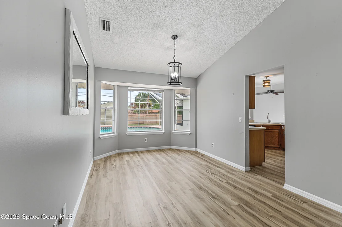 Photo of 220 Lanack Road SE