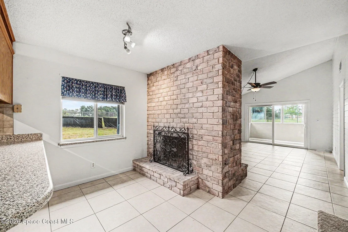 Photo of 909 Northbrook Drive