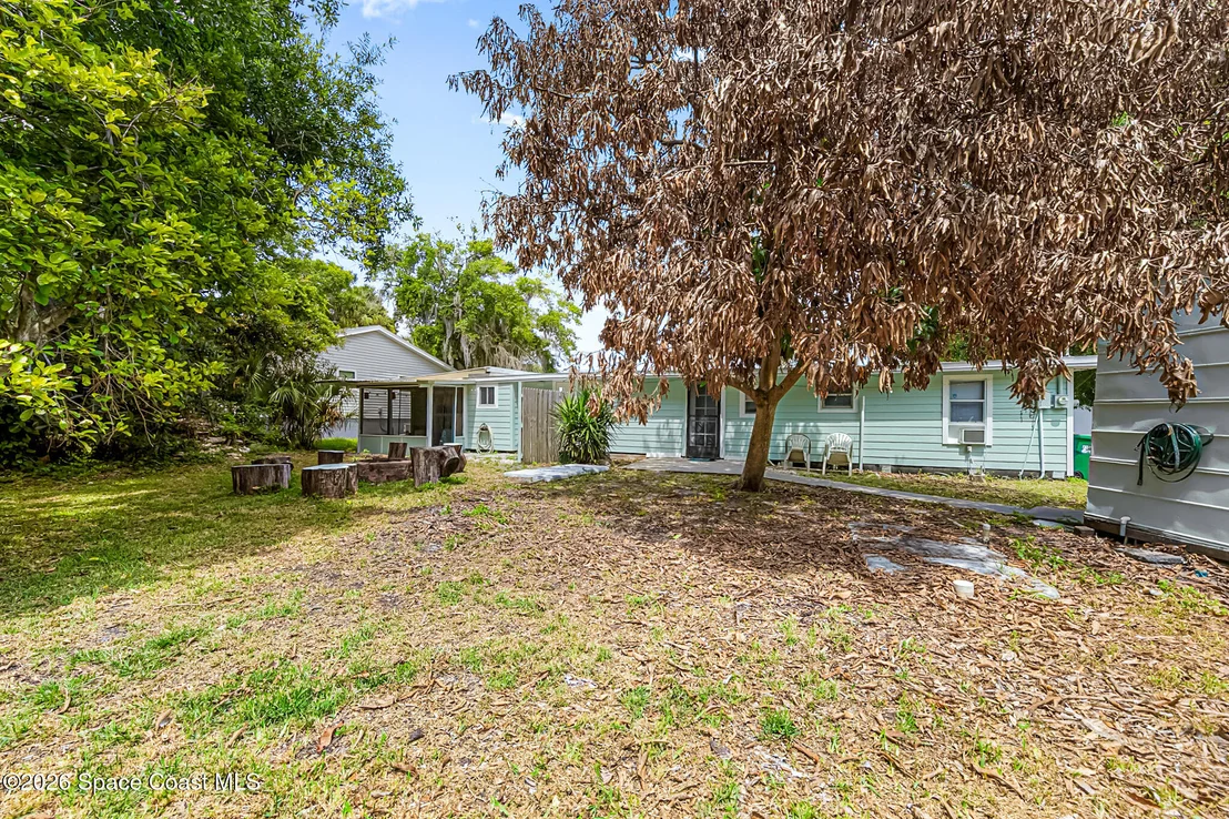 Photo of 329 Pineda Street