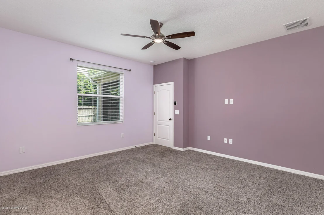 Photo of 1102 Morgan Circle NE