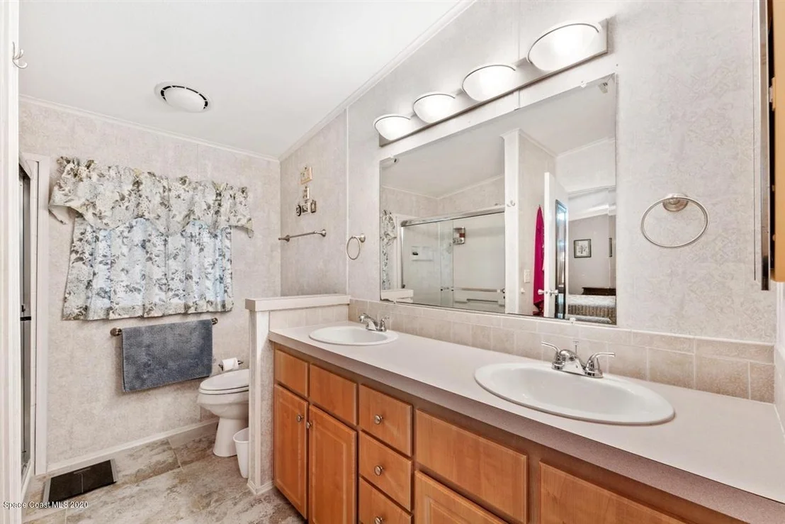 Photo of 345 Outer Drive