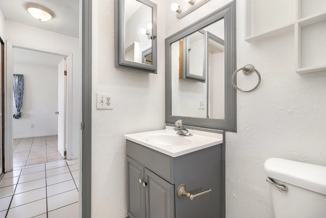 Photo of 1129 Martha Lee Avenue