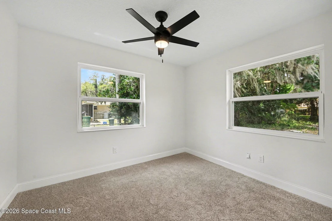 Photo of 2678 Pine Avenue
