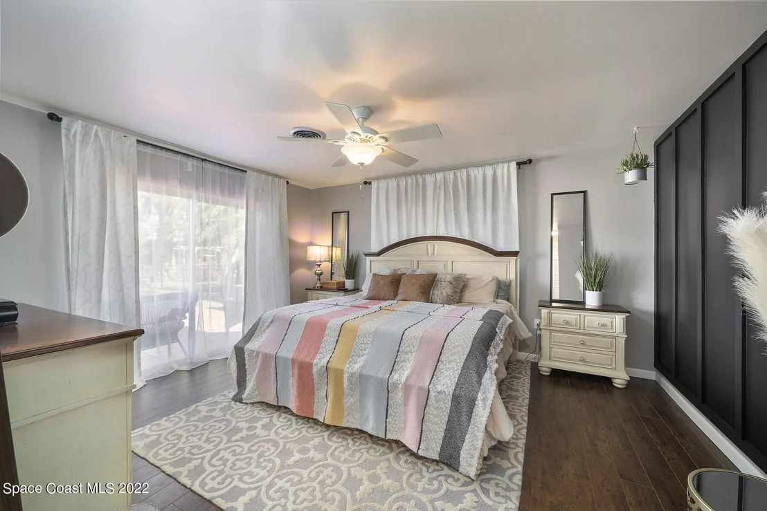 Photo of 1006 Barton Boulevard