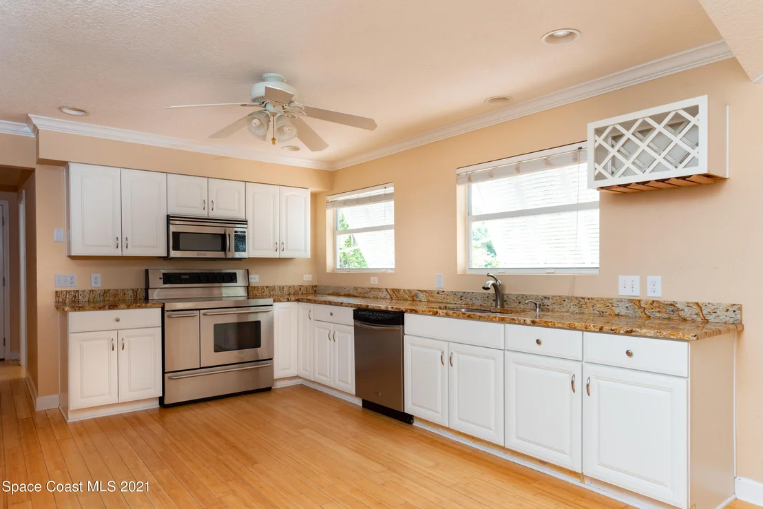 Photo of 688 Hyde Park Lane