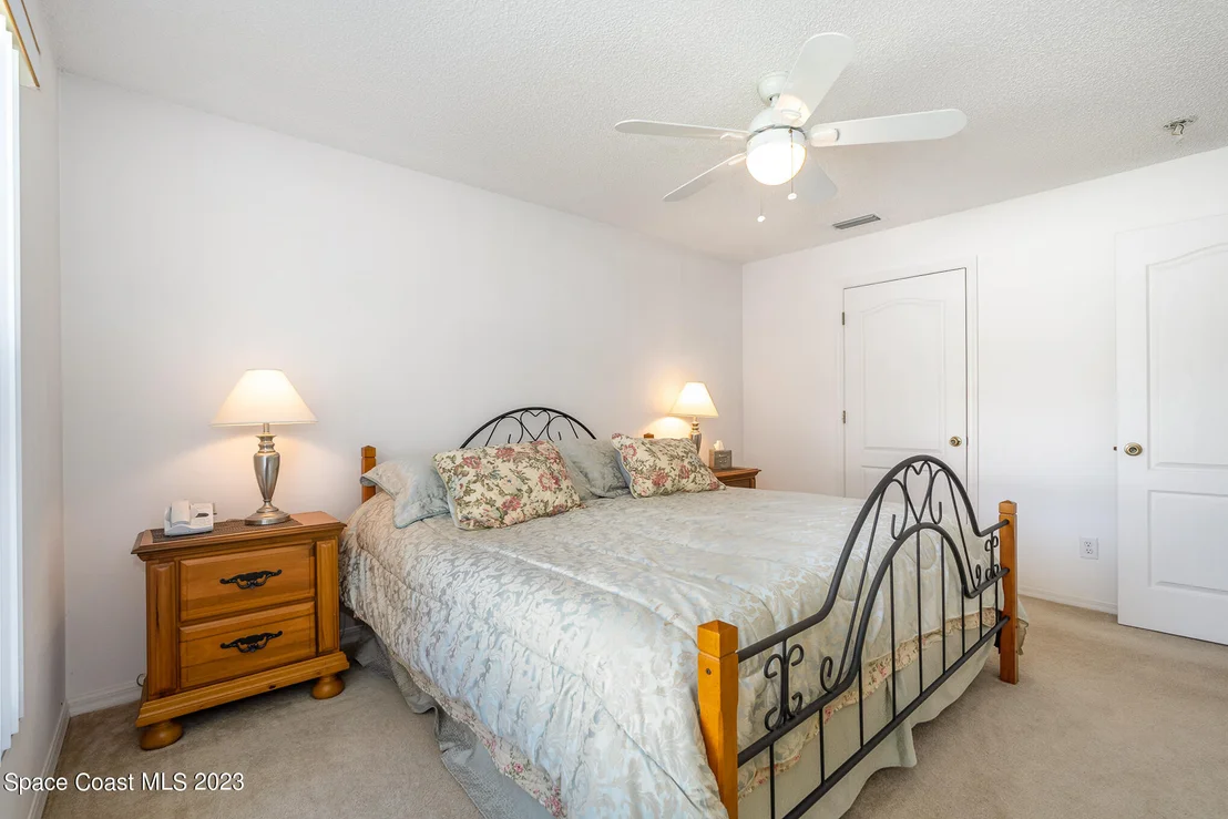 Photo of 896 Shaw Circle
